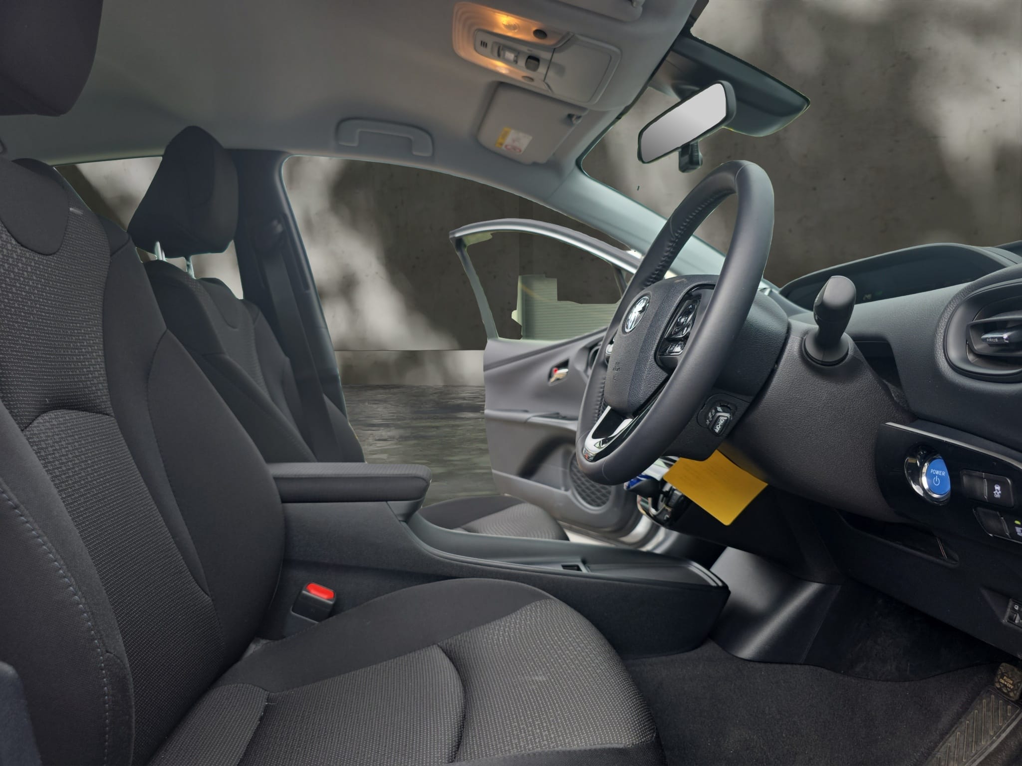 TOYOTA PRIUS - Image 8