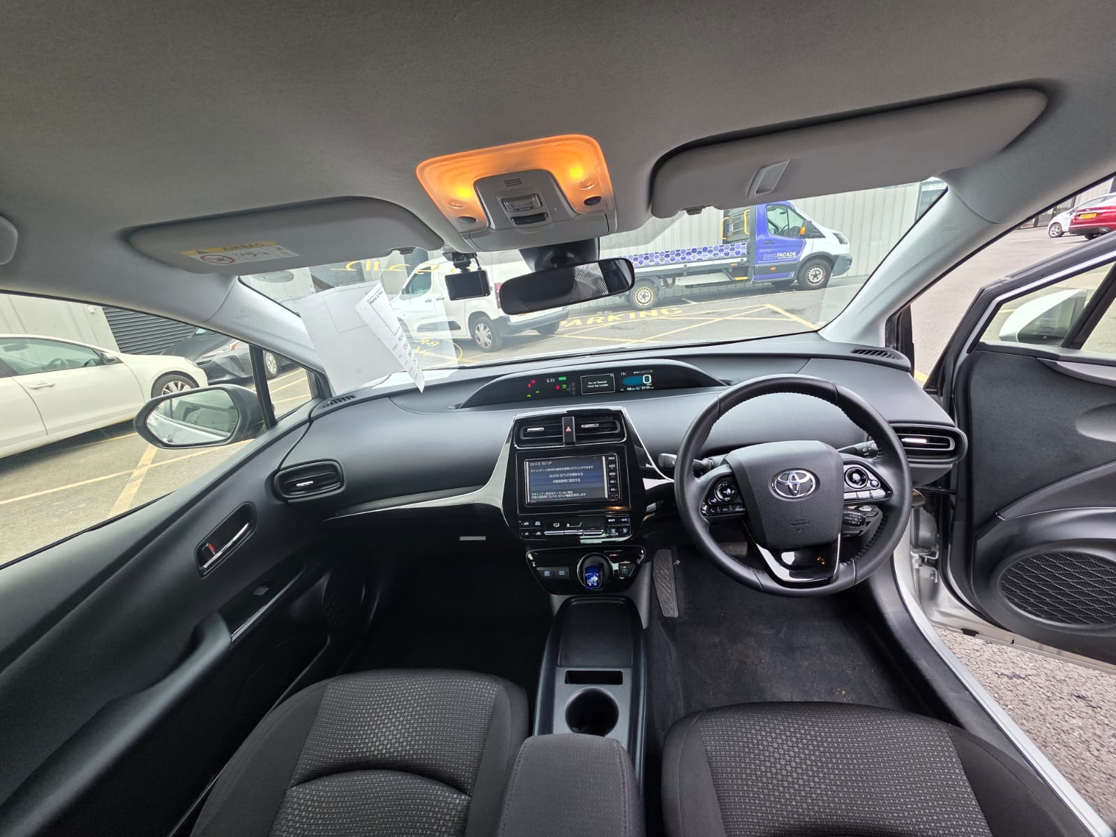 TOYOTA PRIUS - Image 8