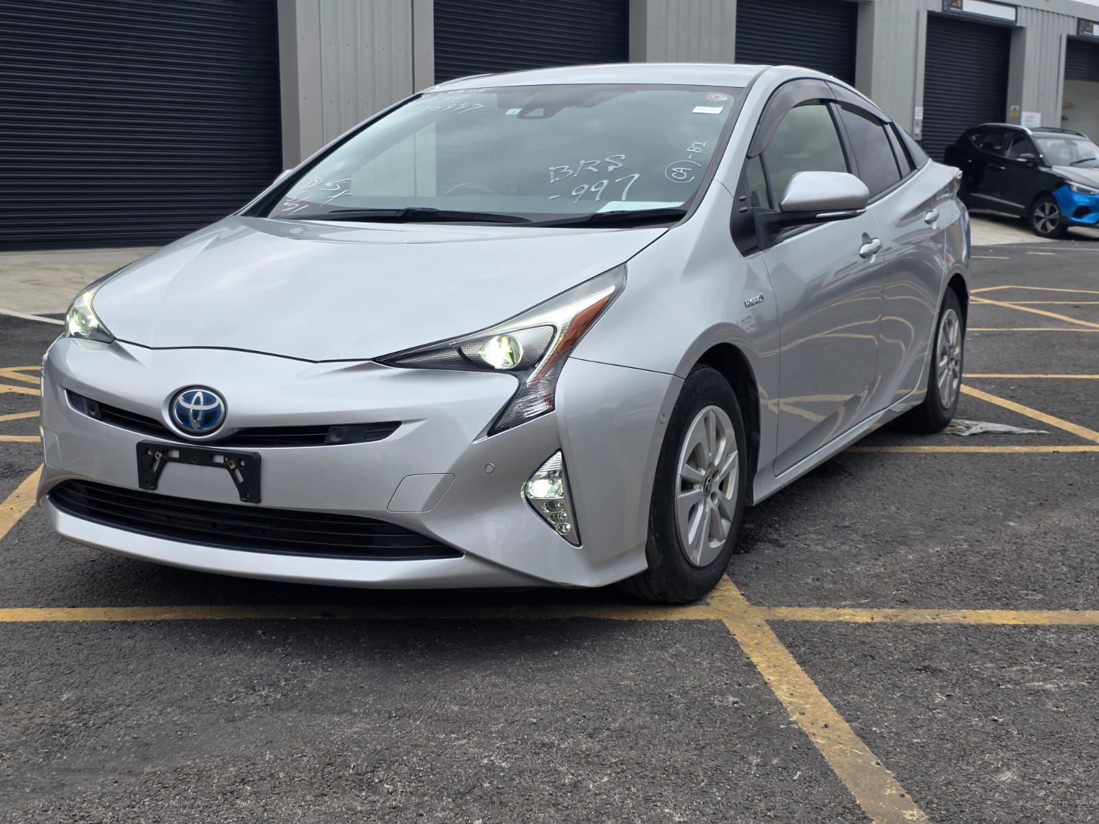 TOYOTA PRIUS - Image 2