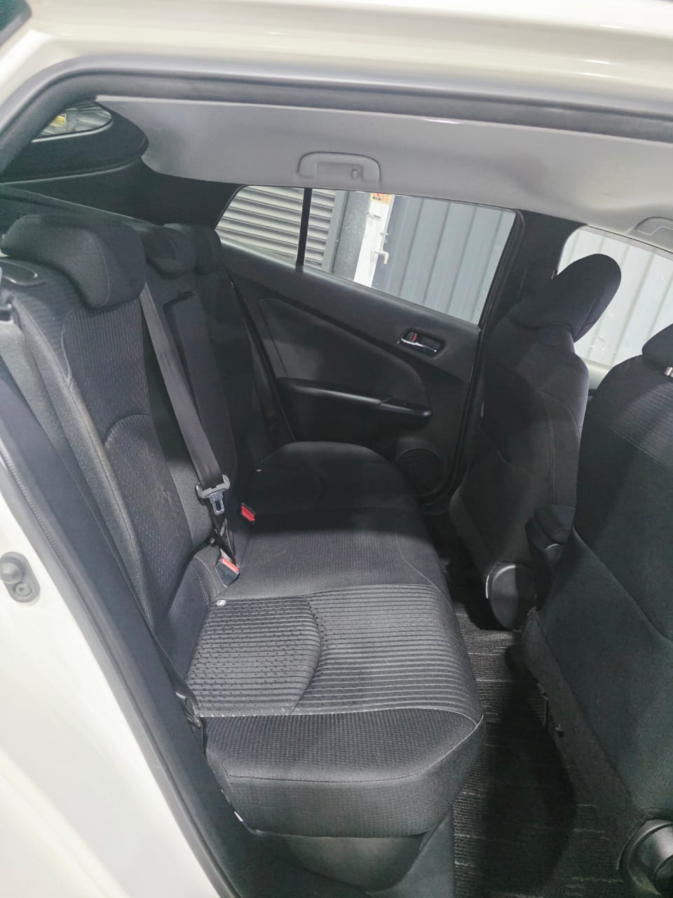 TOYOTA PRIUS - Image 2