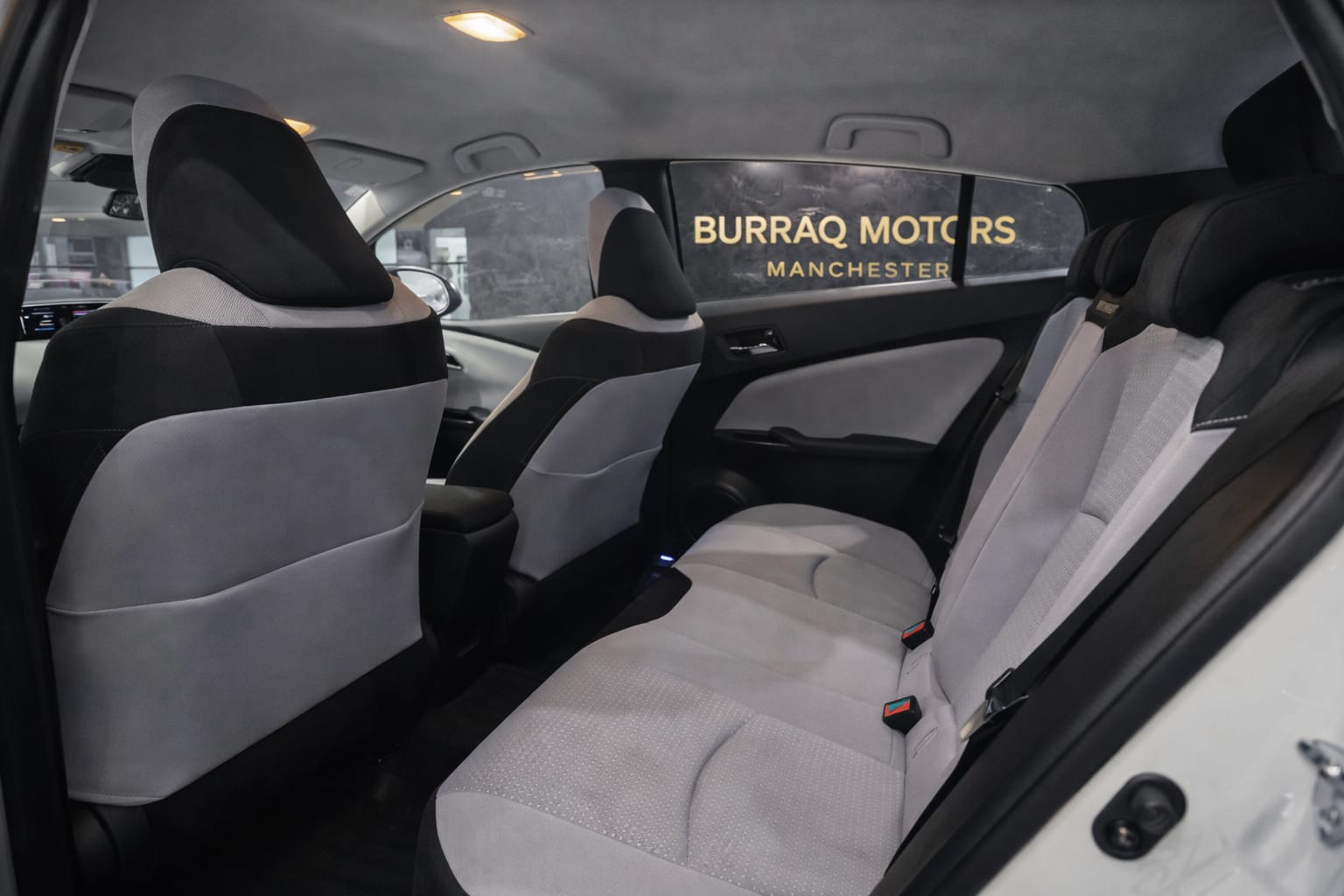 TOYOTA PRIUS - Image 7