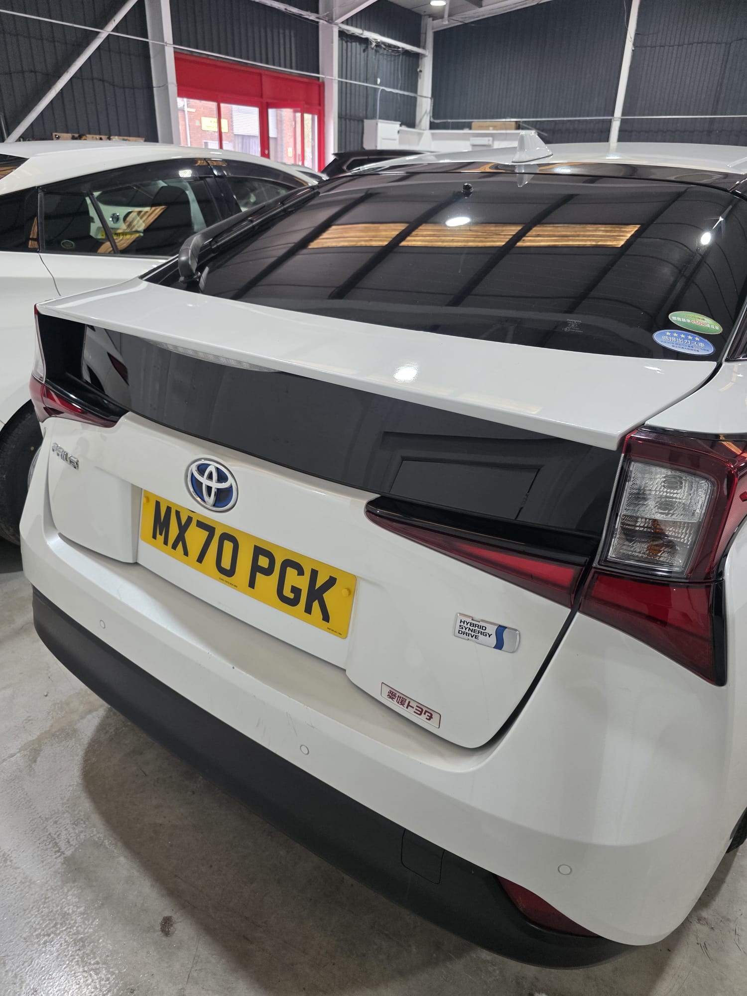 TOYOTA PRIUS - Image 8