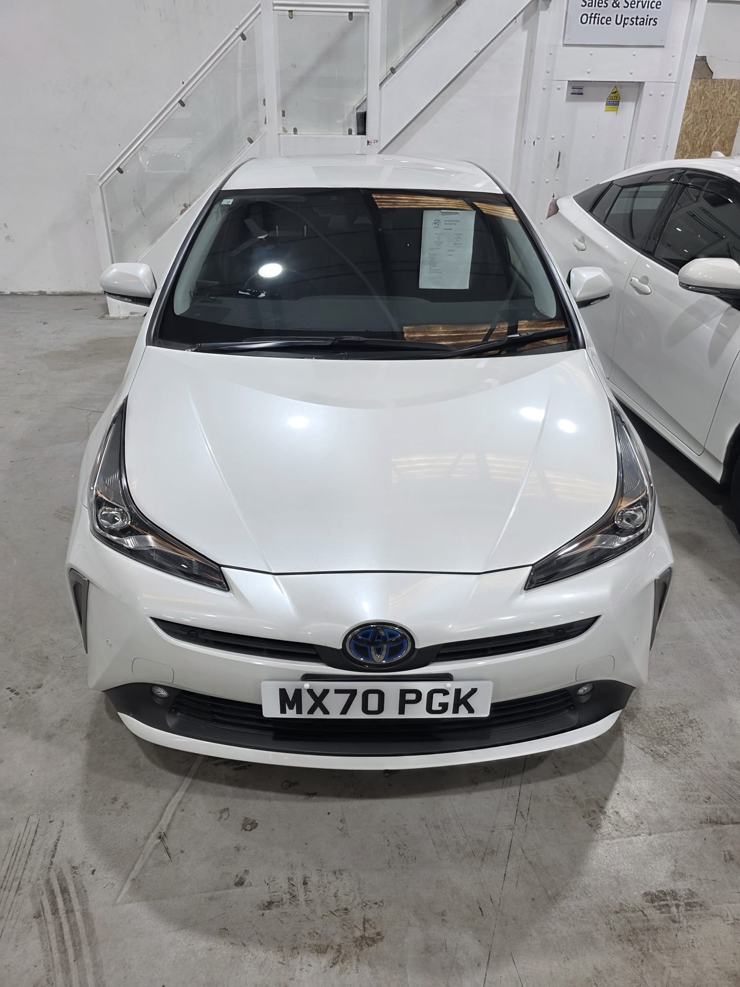TOYOTA PRIUS - Image 10