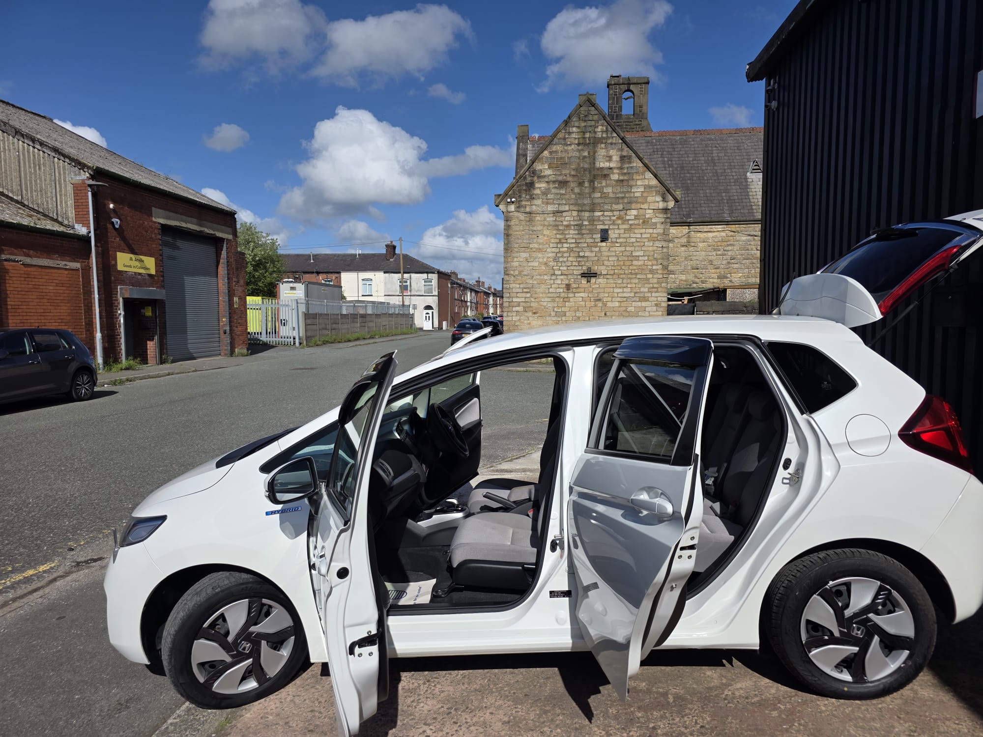HONDA FIT - Image 4