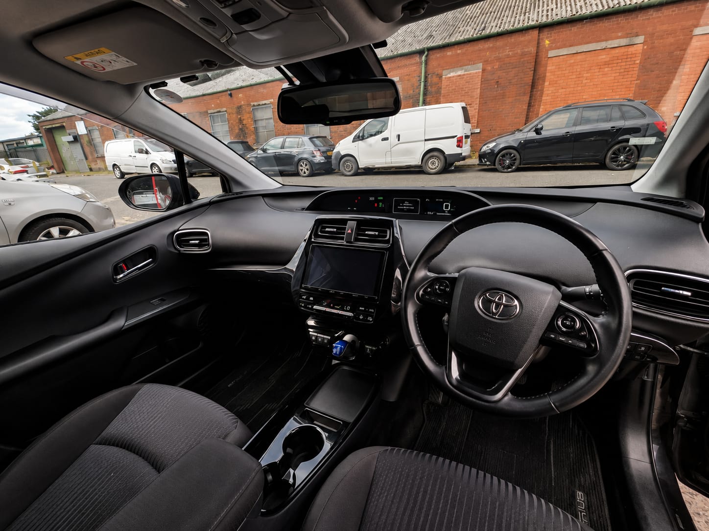 TOYOTA PRIUS - Image 6