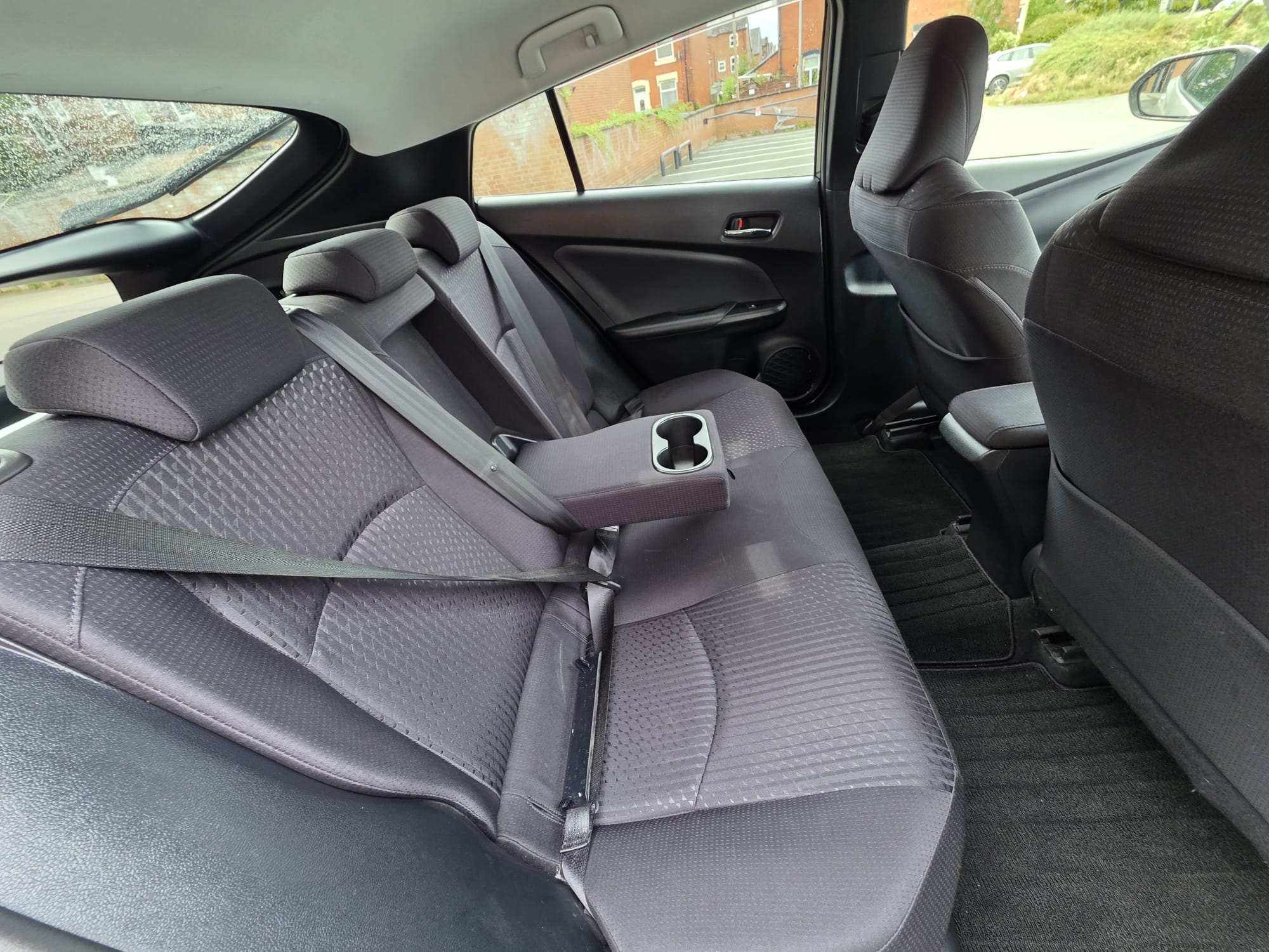 TOYOTA  Prius - Image 7