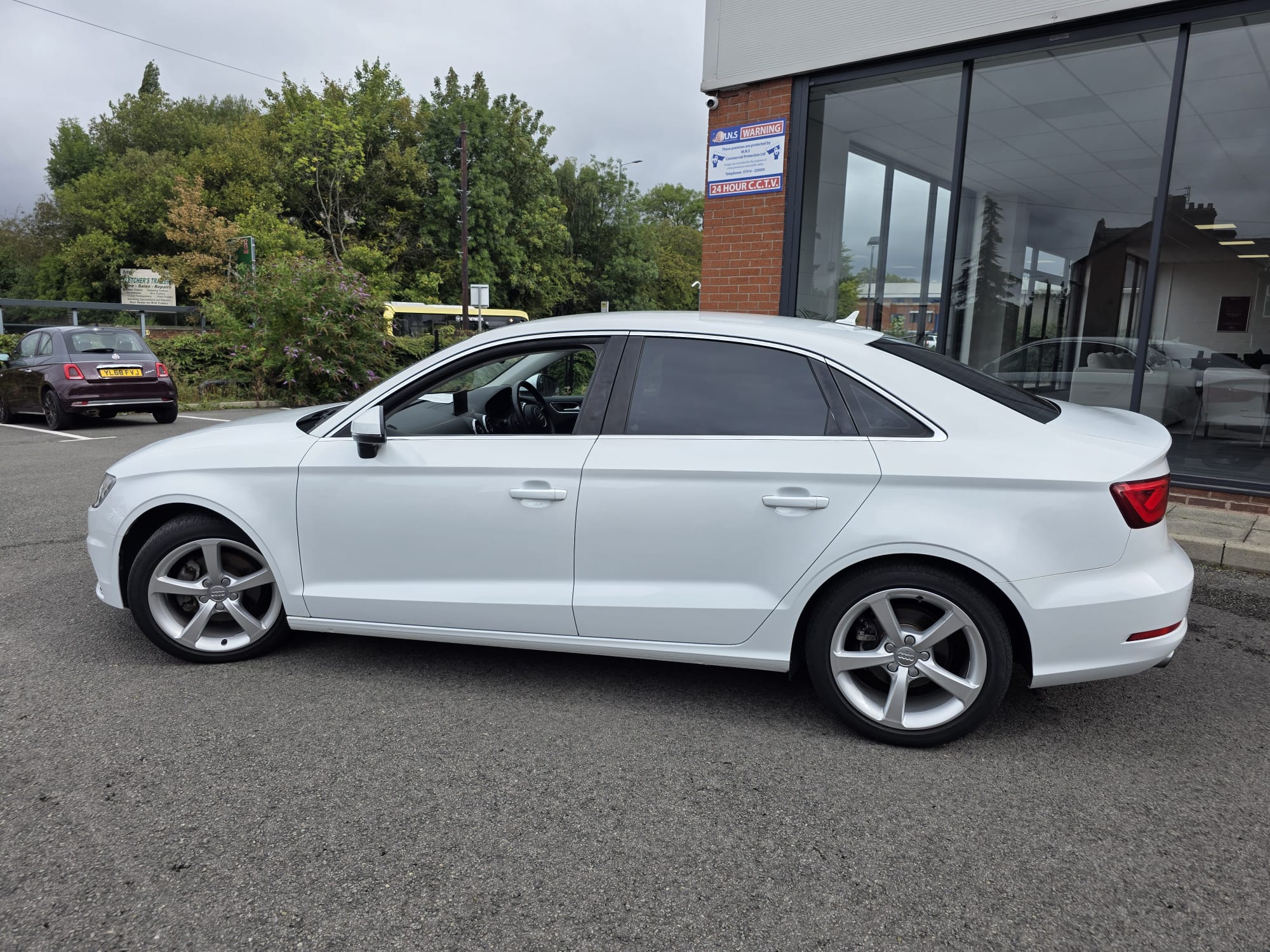 AUDI  A3 - Image 8