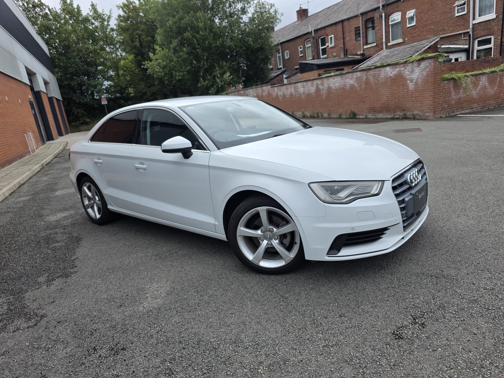 AUDI  A3 - Image 9