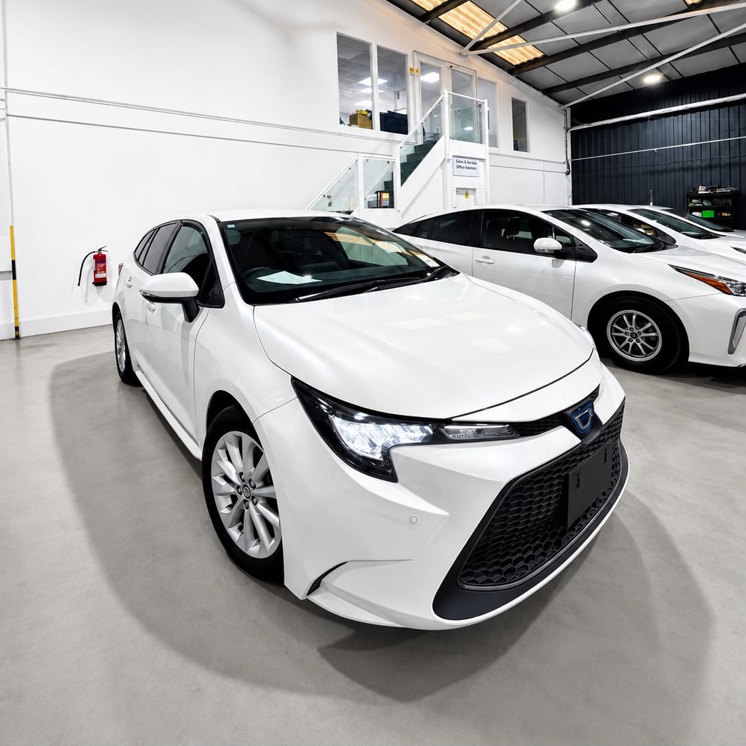 TOYOTA  COROLLA TOURING - Image 2