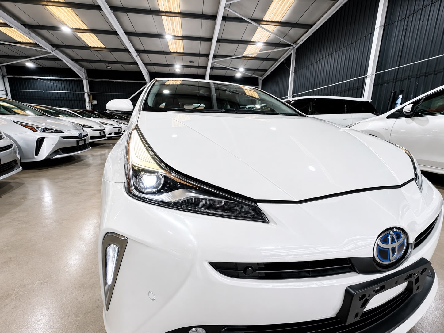 TOYOTA PRIUS - Image 5