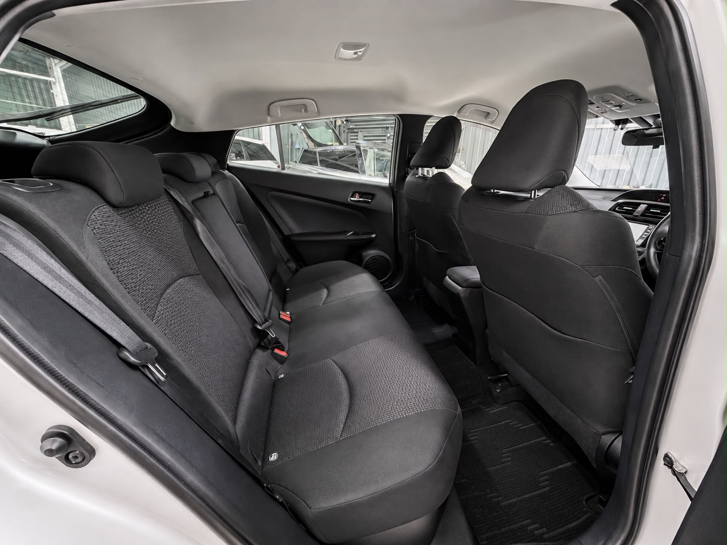 TOYOTA PRIUS - Image 8