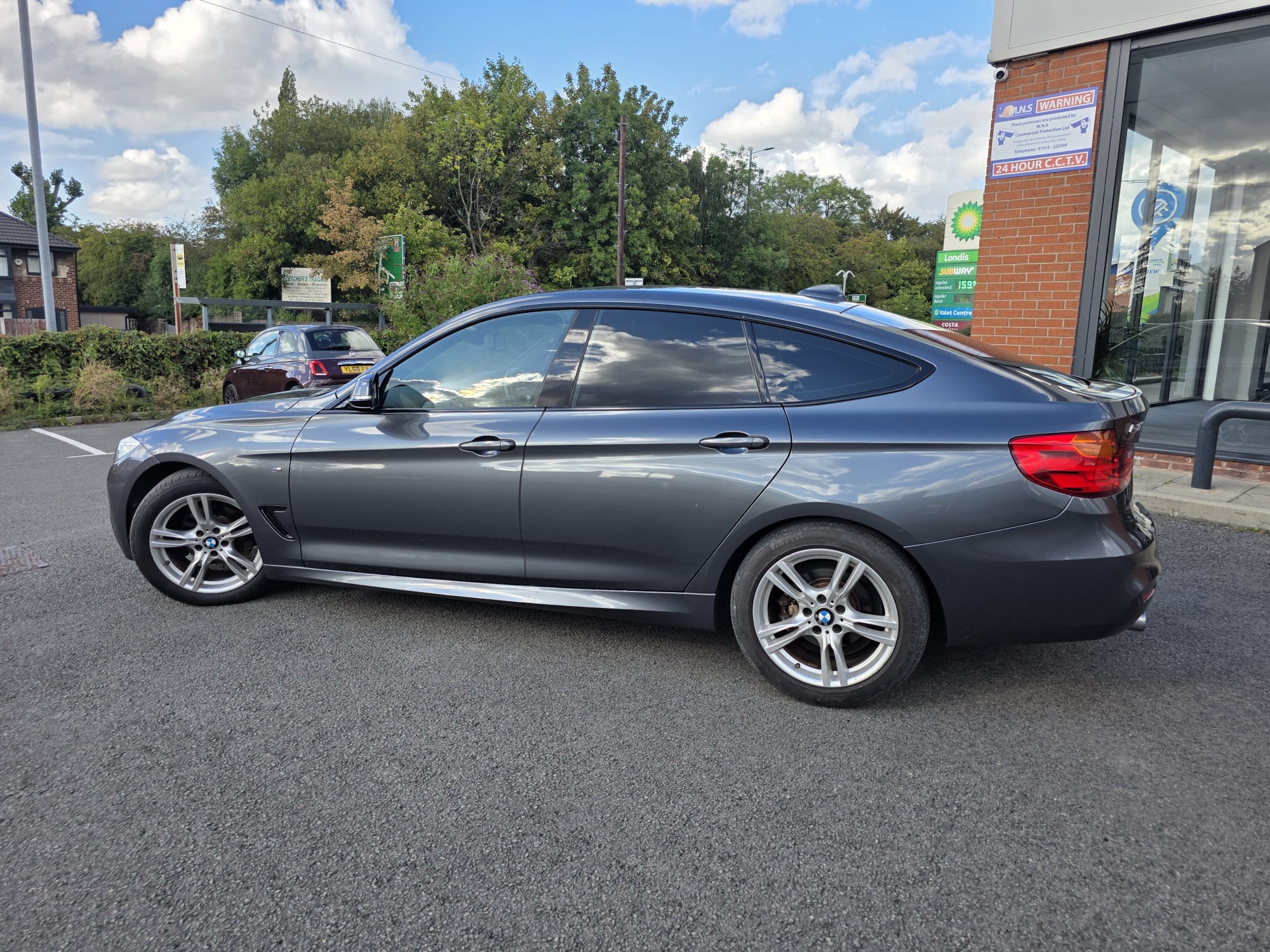 BMW SERIES 3 GT  - Image 10